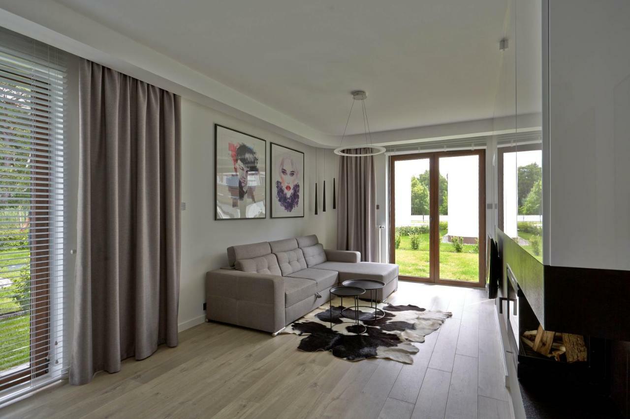 Apartament Baltica Z Ogrodkiem - W Ustronnym Miejscu Tuz Przy Plazy Rogowo  Dış mekan fotoğraf