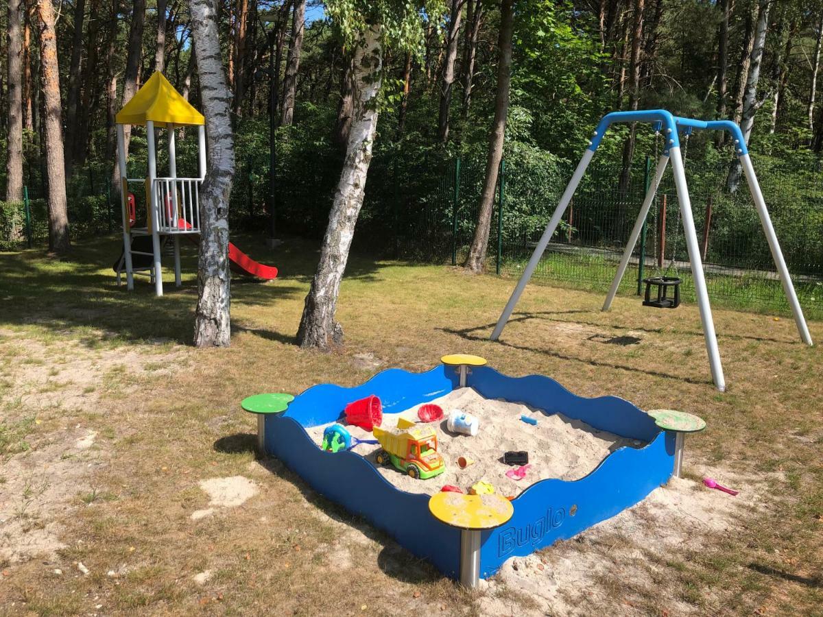 Apartament Baltica Z Ogrodkiem - W Ustronnym Miejscu Tuz Przy Plazy Rogowo  Dış mekan fotoğraf